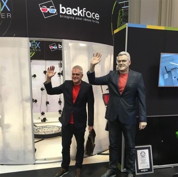 世界最高3D打印人像 3D打印怎么樣 世界最高2米3D打印人像破吉尼斯記錄-e鍵打印|專注3D打印服務(wù)|3D打印機技術(shù)材料價格表
3d打印人像,3d打印人像館,3d打印人像流程,3d打印人像成本,3d打印人像燈,3d打印人像定制,3d打印人像設(shè)計,3d打印人像必須掃描嗎