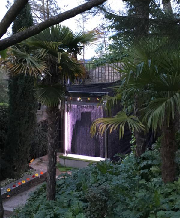 新科技人為創(chuàng)造奇景 3D打印水簾讓人嘆為觀止
3D打印水簾,創(chuàng)客,創(chuàng)客聯(lián)盟,3d打印機(jī),3d打印材料,3d打印技術(shù),3d打印模型