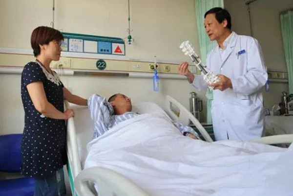 3D打印醫(yī)療應用成功案例 北醫(yī)三院3D打印定制人工椎體植入術(shù)