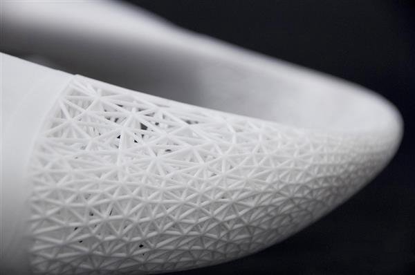 連比賽都用上3D打印了 德國大學生賽車設備融入3D打印技術 連比賽都用上3D打印了 德國大學生賽車設備融入3D打印技術