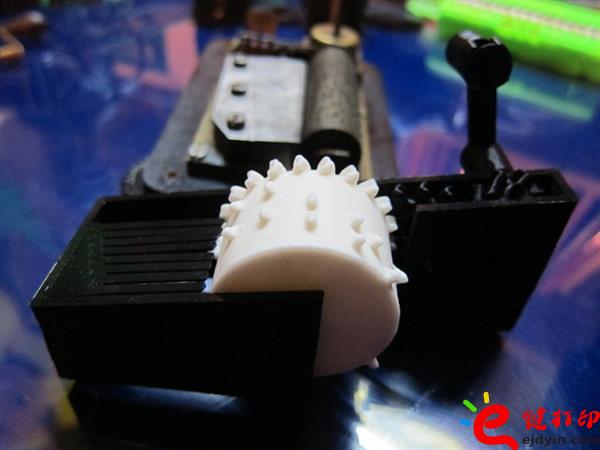 3D打印參數(shù)化音樂盒,教育從娃娃抓起 中小學(xué)生3D打印教育培訓(xùn)課程成功案例終極展示 3D打印參數(shù)化音樂盒,教育從娃娃抓起 中小學(xué)生3D打印教育培訓(xùn)課程成功案例終極展示