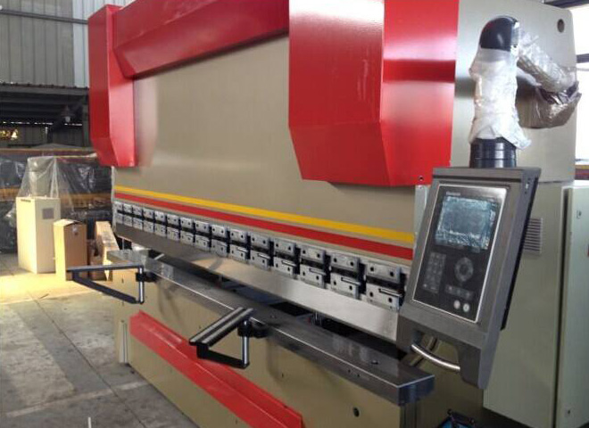 數(shù)控折彎機(jī)